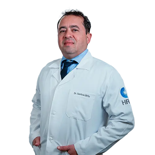 Dr. Gontran Vieira Brito Filho olhando para frente