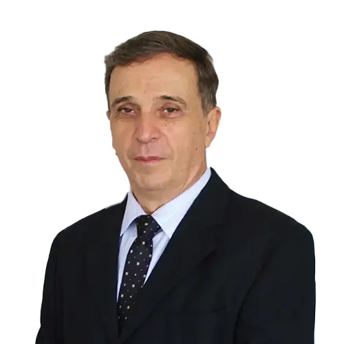 Dr. Paulo Ovídius Stival Veneziano olhando para frente