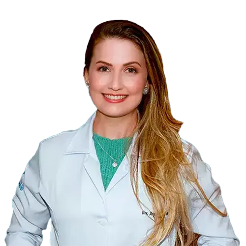 Dra. Anyssa Brilhante Aires Montenegro olhando para frente, posando em um retrato colorido, em uma foto profissional, realizada para CBV Hospital de Olhos , em Brasília, DF