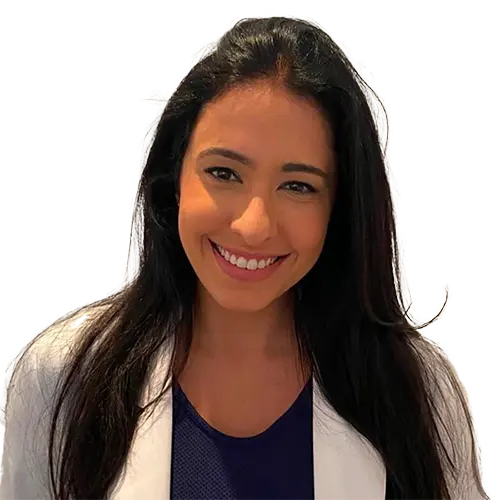 Dra. Mailli Marotta Fazolato olhando para frente