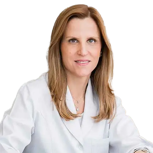 Dra. Ana Luíza Firmato Glória olhando para frente