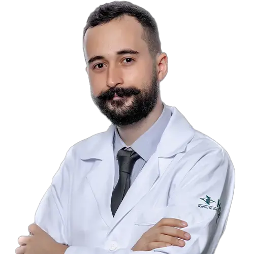 Dr. Dimas Castilha Neto olhando para frente