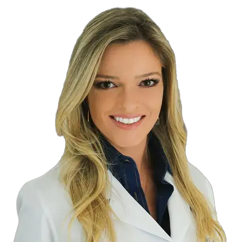 Dra. Fernanda C. Exterhotter B. Branco olhando para frente