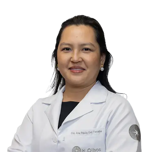 Dra. Ana Paula Dai Tanabe olhando para frente
