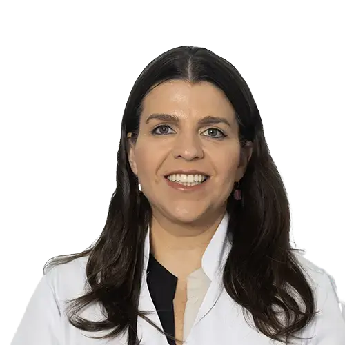 Dra. Jaqueline Fernandes Ruiz olhando para frente