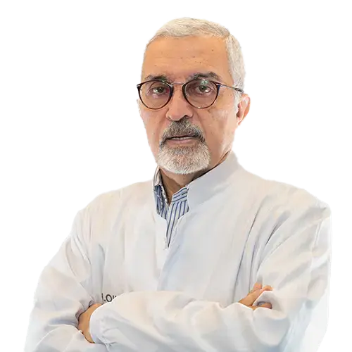 Dr. José Lucas de Souza Filho olhando para frente, posando em um retrato colorido, em uma foto profissional, realizada para H.Olhos , em São Bernardo – São Paulo, SP