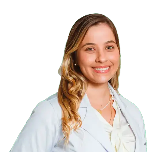Dra. Carolina Lessa olhando para frente