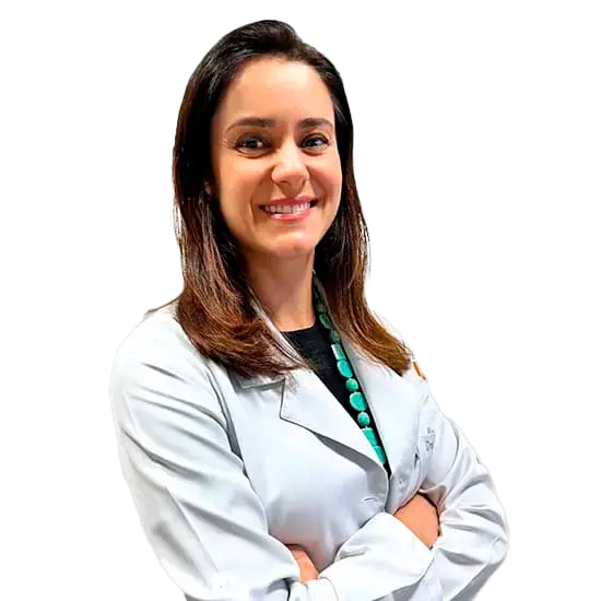 Dra. Laura Valle olhando para frente